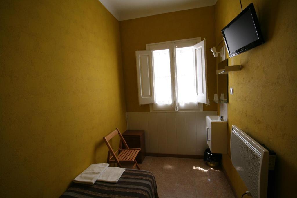 Hostal Juventus Portbou Rom bilde