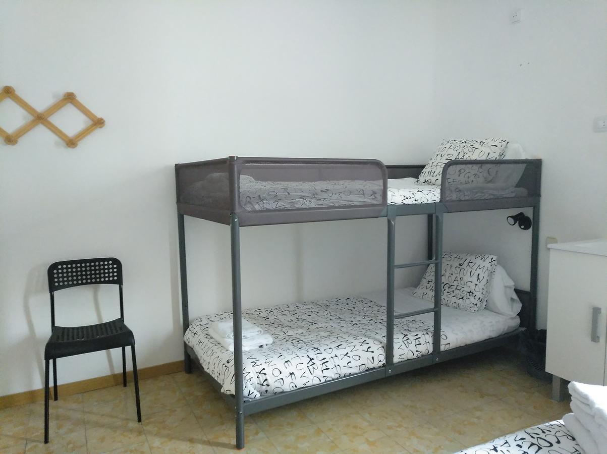 Hostal Juventus Portbou Eksteriør bilde